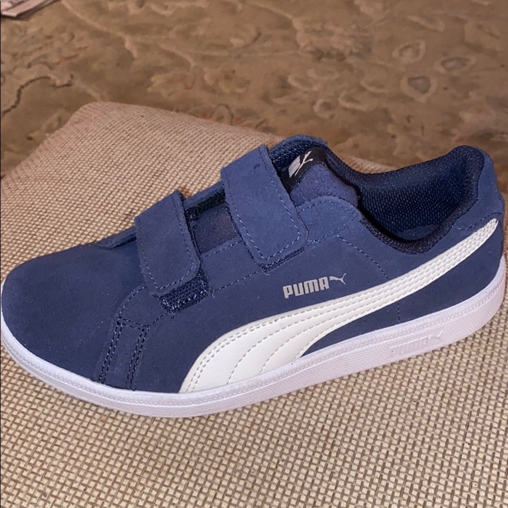 Brand new. Boys PUMA sneakers. Navy suede size 2